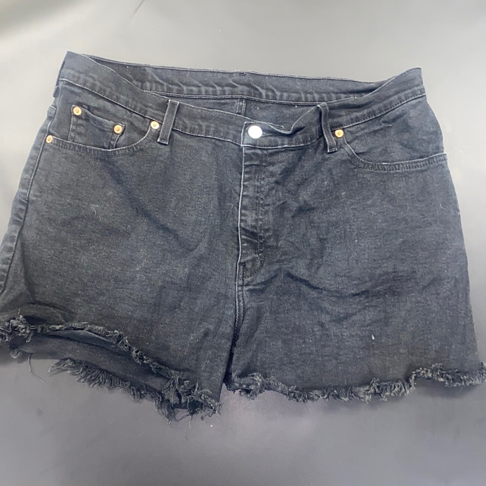 Levi cut off black jean shorts